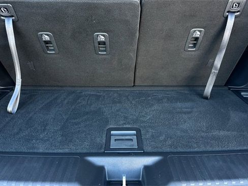 Used 2025 Honda Pilot Touring image 12