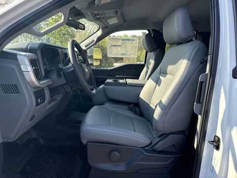 New 2026 Ford F550 4x4 Supercab Super Duty image 23
