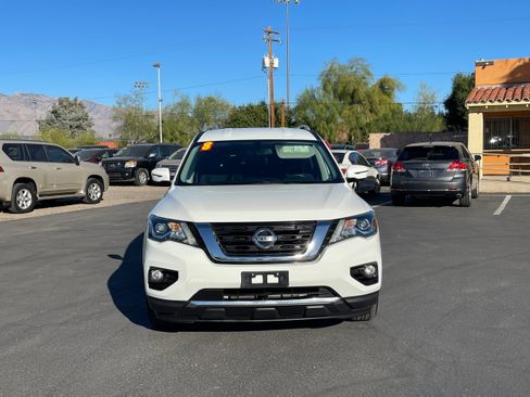 Used 2018 Nissan Pathfinder SV FWD image 8