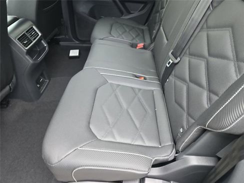 New 2026 Volkswagen Atlas Cross Sport SE image 14