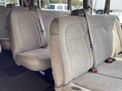 Used 2021 Chevrolet Express 3500 LT w/ LT Preferred Equipment Group RWD image 31