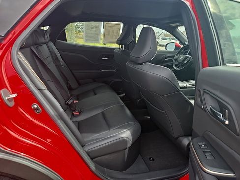 Used 2023 Toyota Crown Platinum image 13