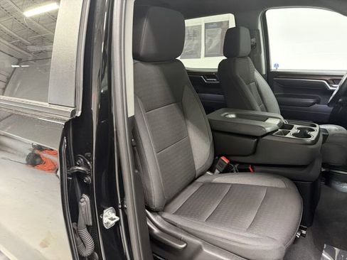 Certified 2025 Chevrolet Silverado 1500 LT AWD/4WD image 18