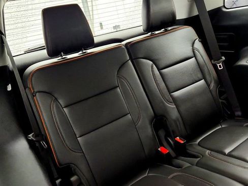 Used 2023 GMC Acadia AT4 w/ Technology Package image 24