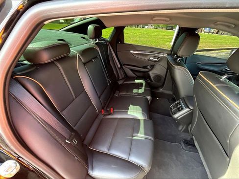 Used 2018 Chevrolet Impala Premier FWD image 11