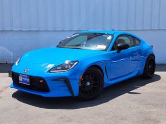 Used 2023 Toyota GR86 Premium RWD video 1