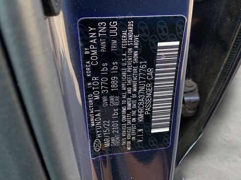 Certified 2022 Hyundai Venue Limited FWD image 44