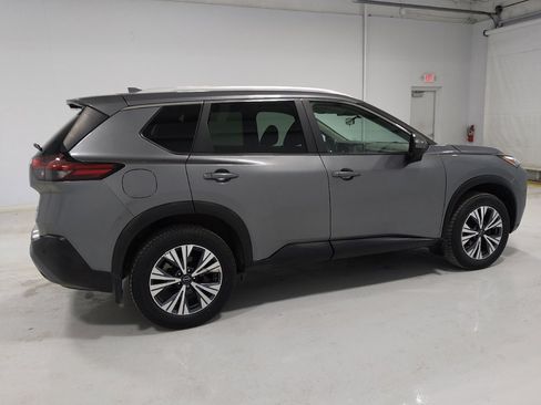 Used 2023 Nissan Rogue SV w/ SV Premium B Package image 10