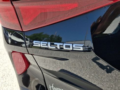 Certified 2023 Kia Seltos LX AWD/4WD image 28