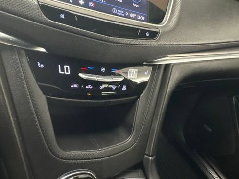Used 2025 Cadillac XT5 Luxury FWD image 26