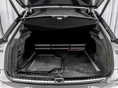 Used 2021 Bentley Bentayga Speed AWD/4WD image 18