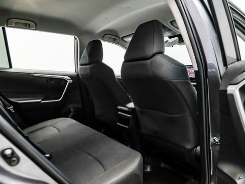 Used 2021 Toyota RAV4 LE image 71