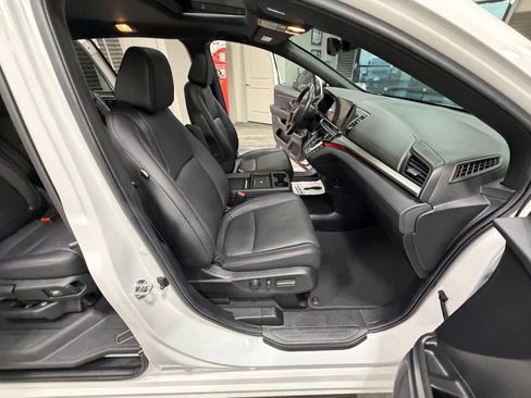 Used 2025 Honda Odyssey Sport-L image 45