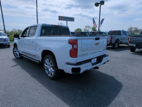 Used 2024 Chevrolet Silverado 1500 High Country AWD/4WD image 32