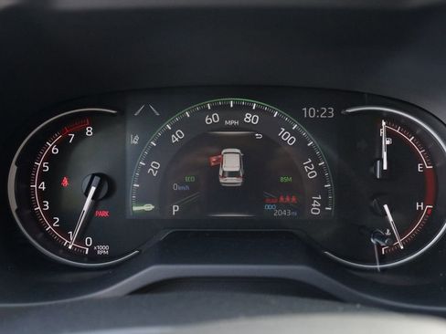 Used 2025 Toyota RAV4 XLE image 27