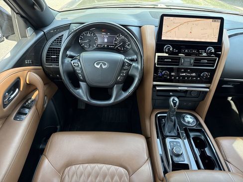 Used 2024 INFINITI QX80 Sensory w/ Cargo Package AWD/4WD image 15