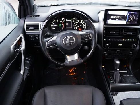 Used 2023 Lexus GX 460 Premium w/ Premium Plus Package image 21