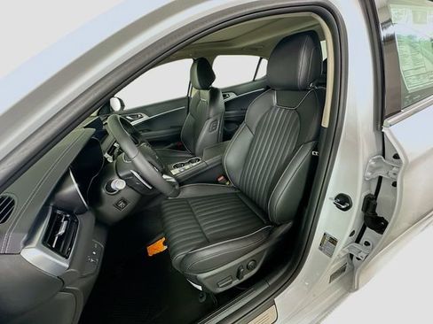 New 2026 Genesis G70 2.5T Prestige image 16