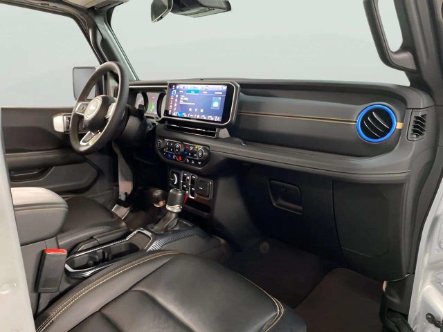 Used 2024 Jeep Wrangler Unlimited Sahara w/ Safety Group AWD/4WD image 77