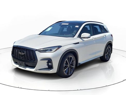 Used 2025 INFINITI QX50 Sport AWD/4WD image 2