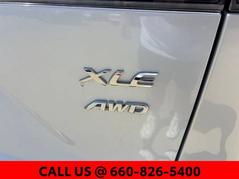 Used 2022 Toyota Corolla Cross XLE AWD/4WD image 6