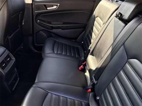 Certified 2024 Ford Edge SEL image 18