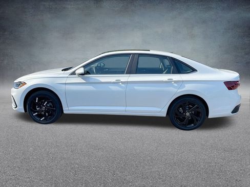 New 2025 Volkswagen Jetta SE image 29