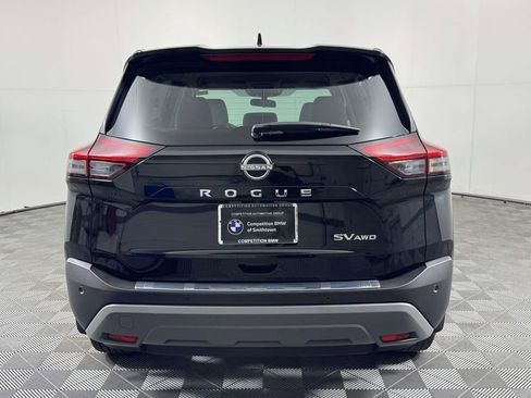 Used 2023 Nissan Rogue SV AWD/4WD image 9
