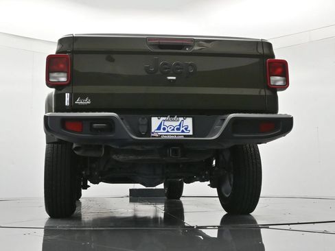 Used 2023 Jeep Gladiator Sport AWD/4WD image 42