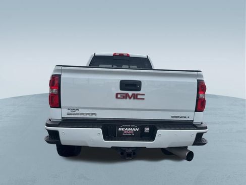 Used 2017 GMC Sierra 2500 Denali w/ Duramax Plus Package AWD/4WD image 7