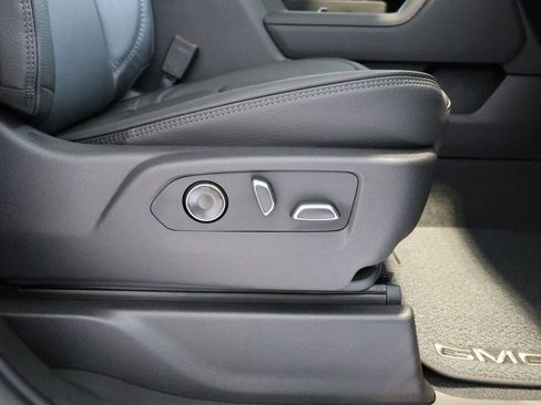 New 2026 GMC Sierra 3500 Denali w/ Denali Reserve Package image 45