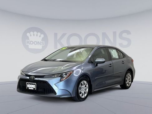 Used 2020 Toyota Corolla LE FWD image 1