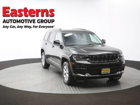 Used 2023 Jeep Grand Cherokee L Limited AWD/4WD image 55