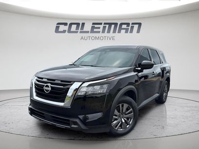 Used 2025 Nissan Pathfinder S