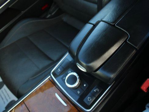 Used 2016 Mercedes-Benz E 400 Cabriolet image 37