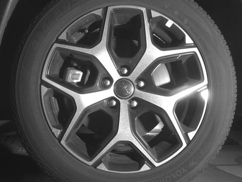 Used 2025 Jeep Compass Limited image 12