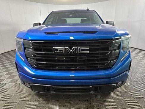 Used 2022 GMC Sierra 1500 Elevation AWD/4WD image 7