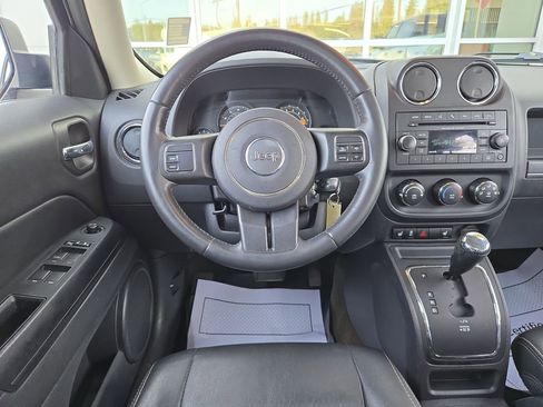 Used 2017 Jeep Patriot High Altitude image 19
