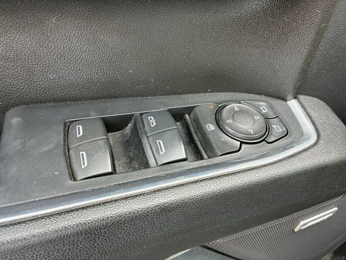 Used 2024 Chevrolet Silverado 1500 LT Trail Boss w/ Convenience Package II AWD/4WD image 9