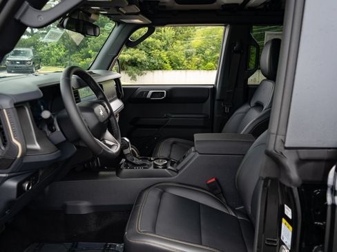 New 2026 Ford Bronco Badlands AWD/4WD image 14