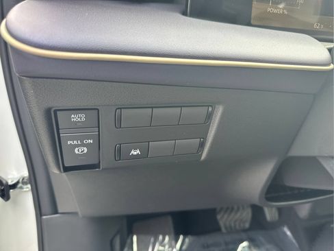 New 2026 Nissan Leaf SV+ w/ Floor Mat Package (SV+) FWD image 13