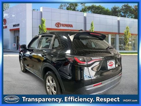 Used 2023 Honda HR-V LX image 5