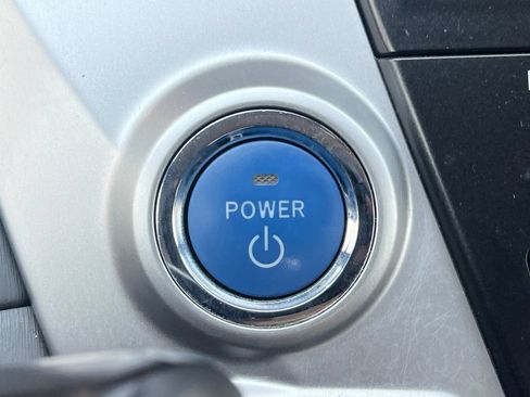 Used 2013 Toyota Prius V Three FWD image 19
