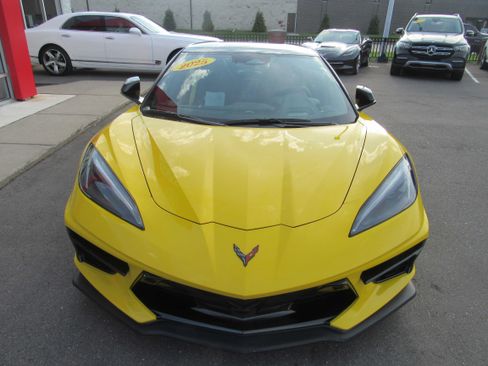 Used 2025 Chevrolet Corvette Stingray Preferred Conv w/ Stealth Interior Trim Package RWD image 10