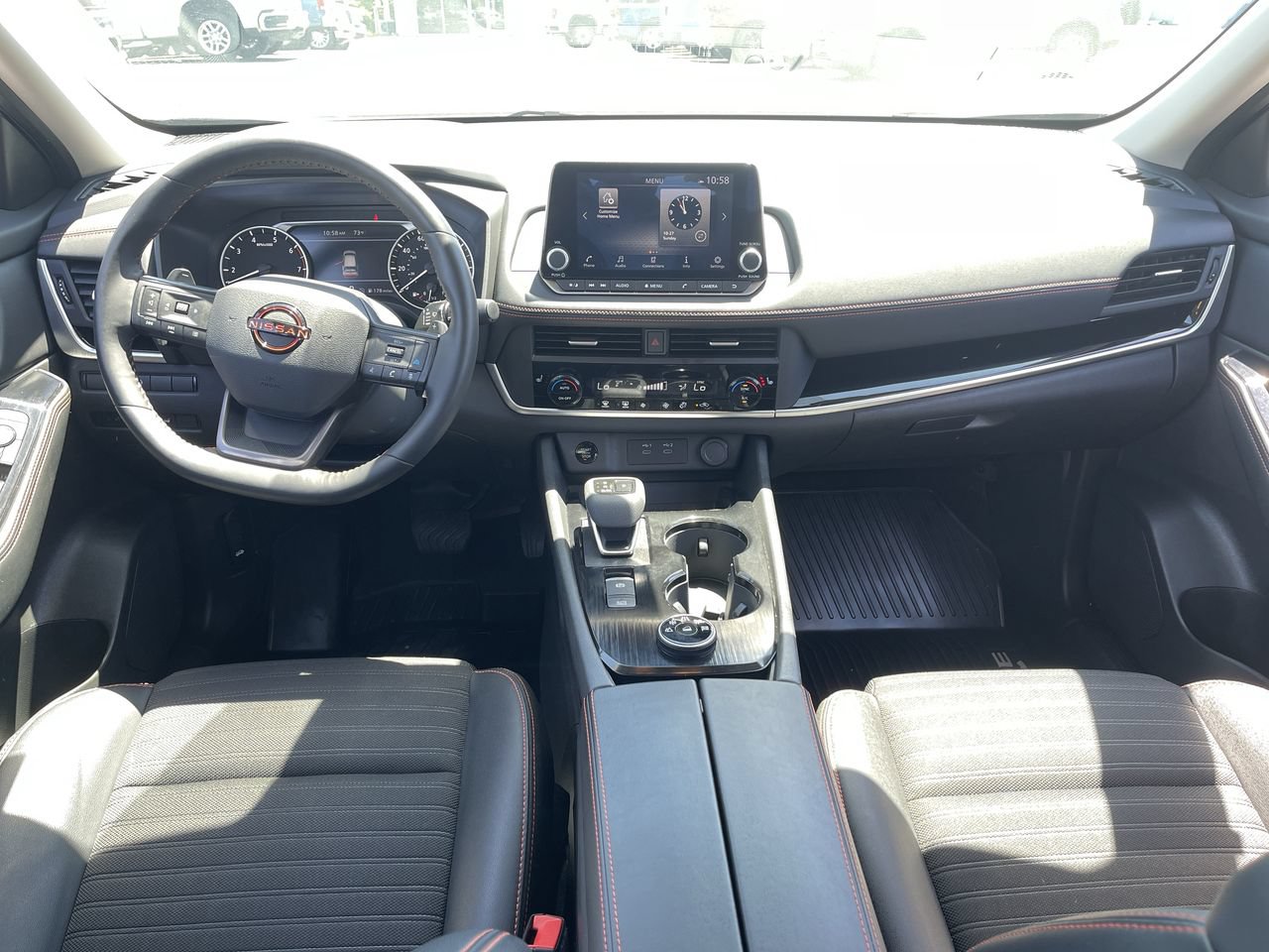 Used 2025 Nissan Rogue SV AWD/4WD image 19