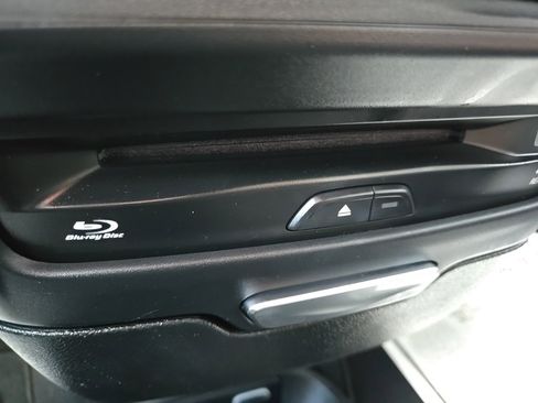 Used 2020 Chrysler Pacifica Limited w/ Advanced Safetytec Group image 68