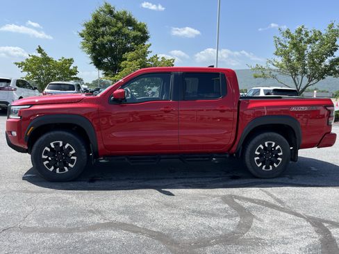 Used 2024 Nissan Frontier PRO-4X w/ Pro Convenience Package AWD/4WD image 9