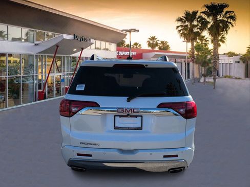 Used 2017 GMC Acadia Denali w/ Technology Package image 4