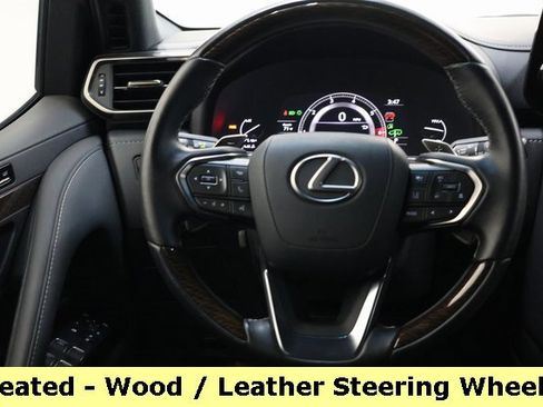 Used 2023 Lexus LX 600 4WD w/ Ultra Luxury Package image 40