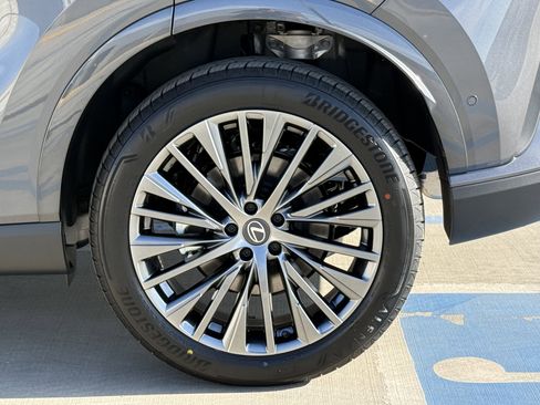 New 2026 Lexus RX 450h AWD image 15